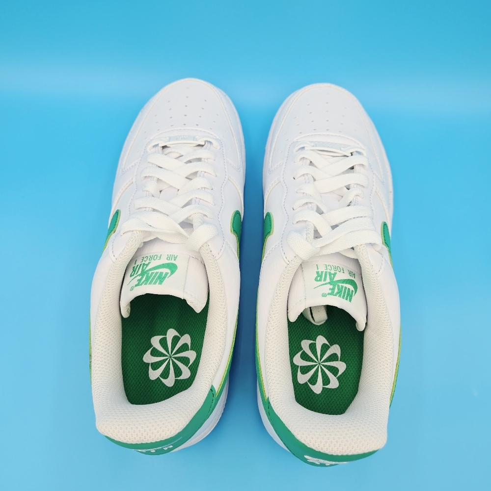 NIKE AIR FORCE 1 '07 SE NN White/Stadium Green Women's Shoes DV3808 -108 #i2 - Picture 5 of 8